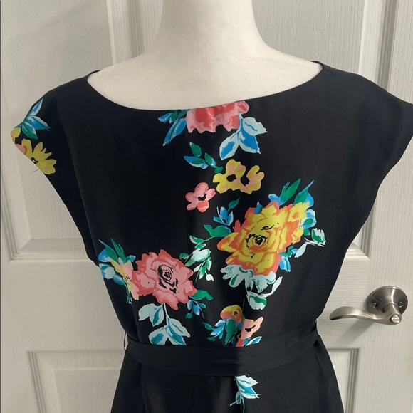 Jacob Floral Black Dress Self Tie Belt Lined Boat Neck Cap Sleeves Sz M - Picture 7 of 13